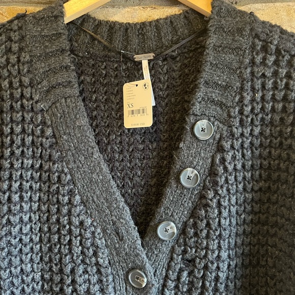 🔺S0LD🔺Free People Whistletop Henley • in Sunflower (WASHED BLACK) NWT 🦅 - Picture 6 of 16